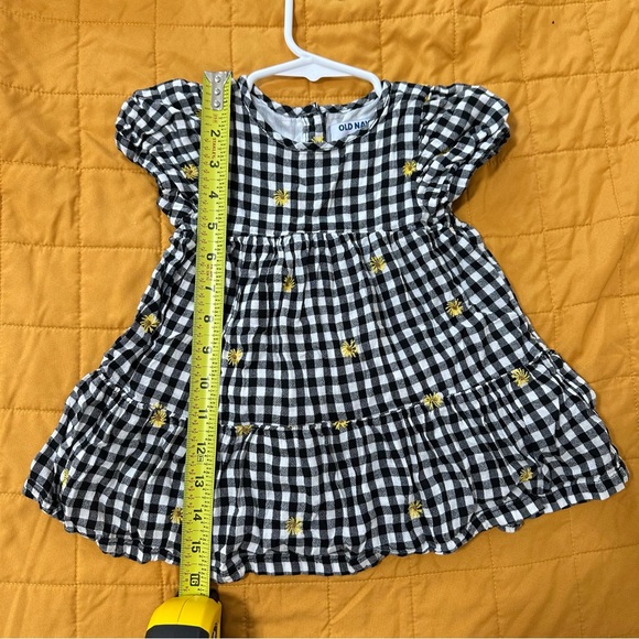 Old Navy Baby Girls Dress - Picture 6 of 6